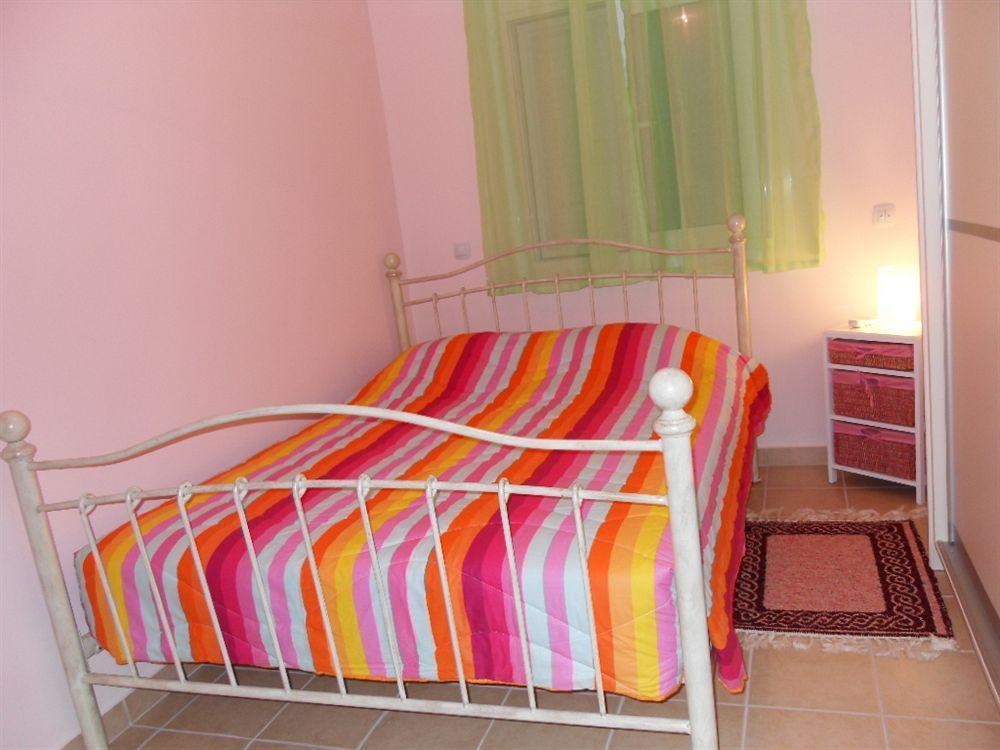 Omorfi Poli 120 Sqm Apartment Nafplio Exterior photo