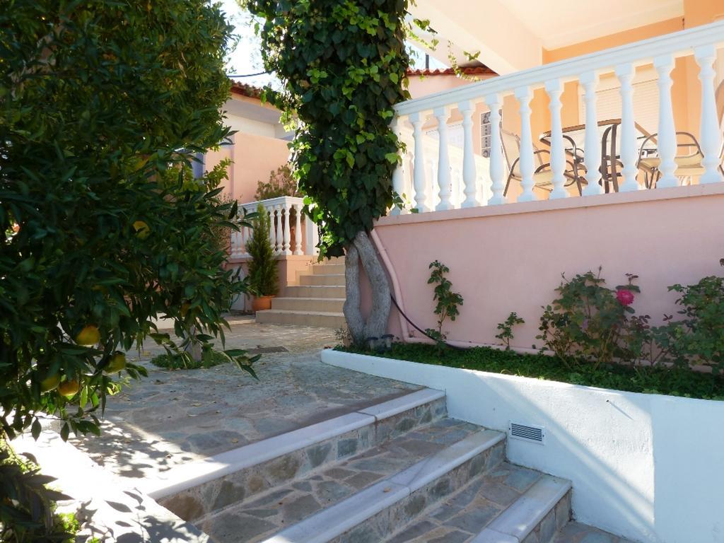 Omorfi Poli 120 Sqm Apartment Nafplio Exterior photo