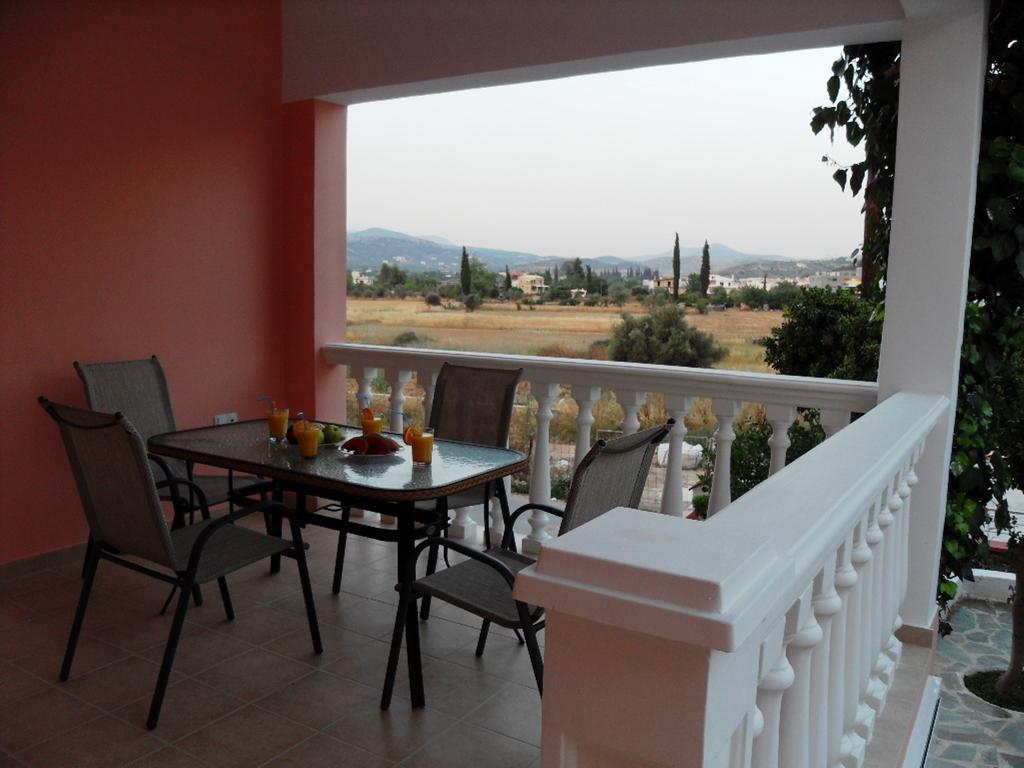Omorfi Poli 120 Sqm Apartment Nafplio Exterior photo